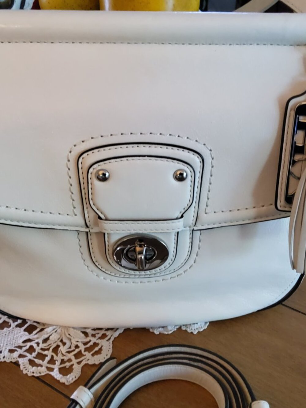 Coach 70th Anniversary Edition Willis Crossbody 19132 in Ivory - Picture 3 of 13